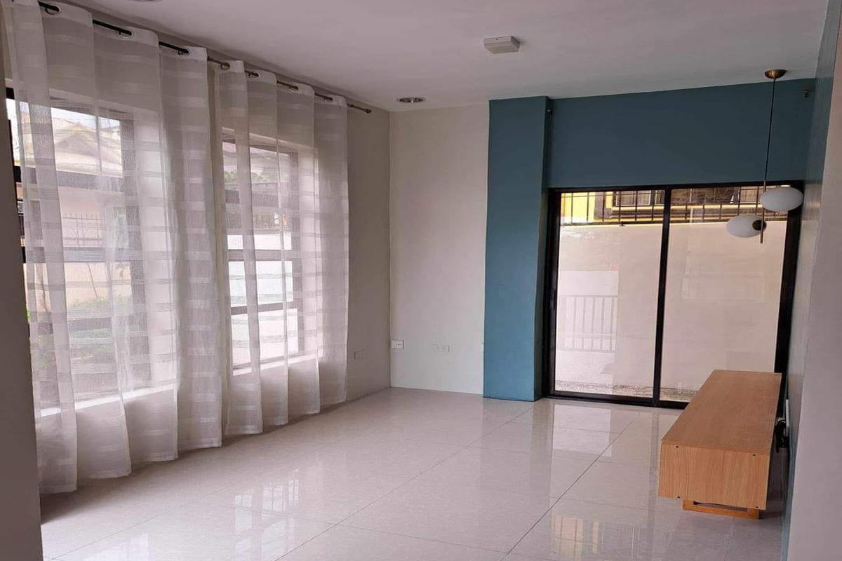 Loft Type Remedios Heights Cabantian